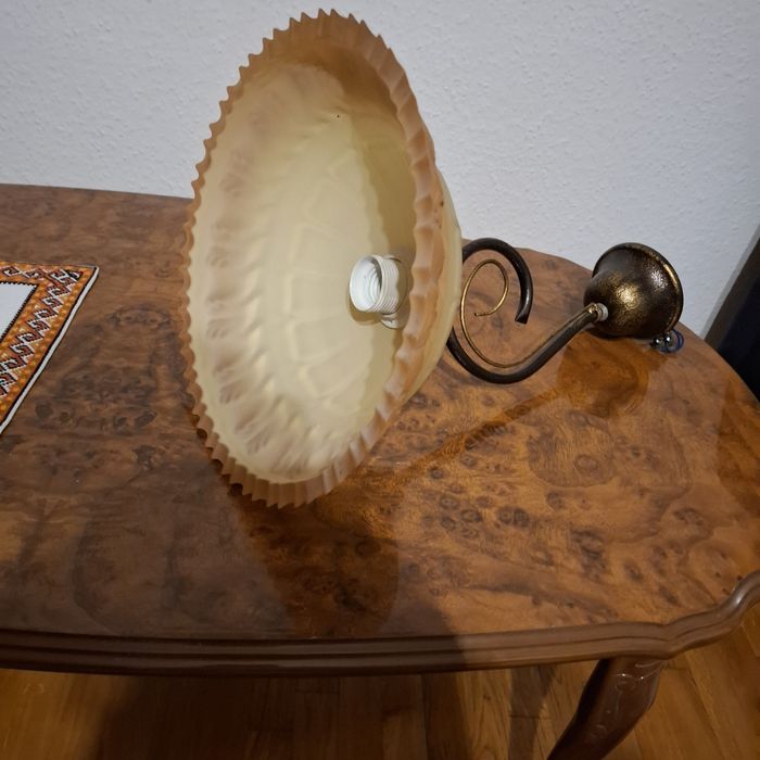 Продам люстру для кухні