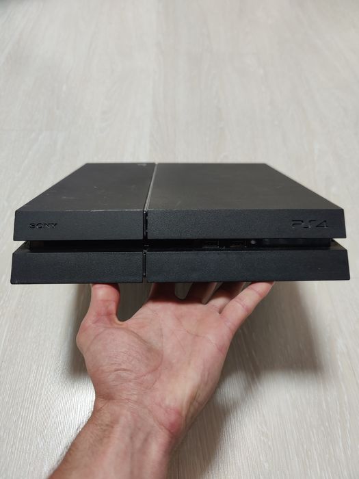 Playstation 4 Goldhen