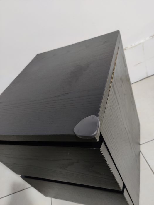 Mesinha de cabeceira MALM preto-castanho