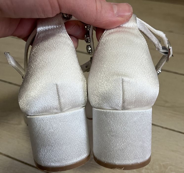 Linzi весільні  туфлі Jordanna Low Block Court  Next 41 р