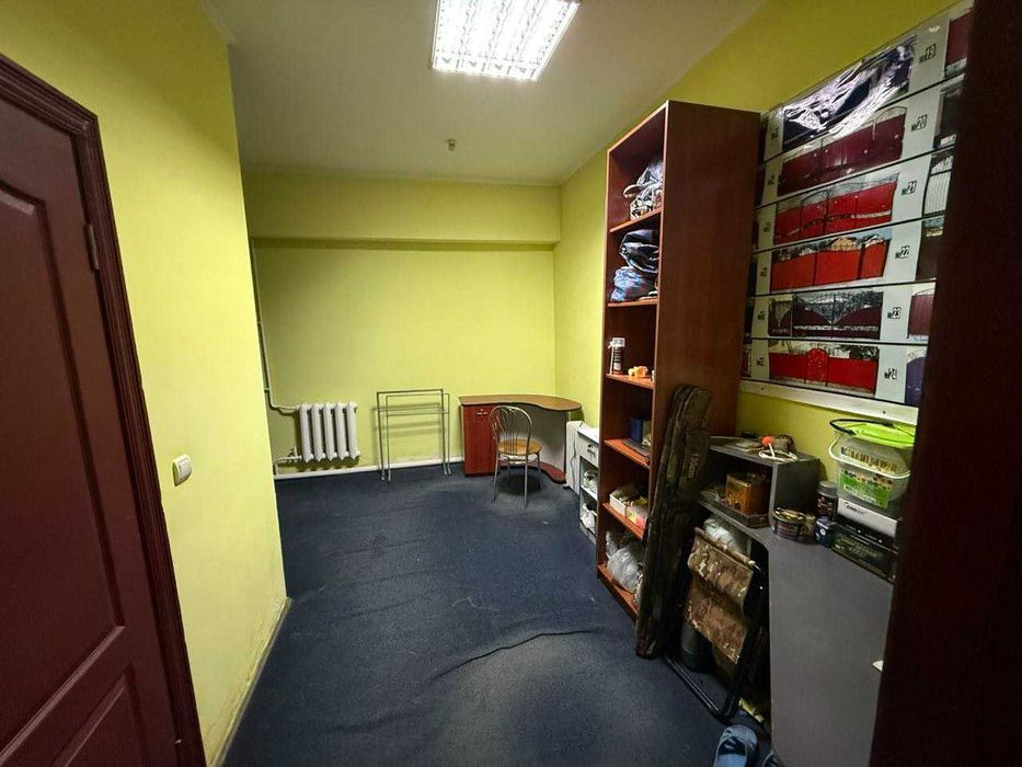 Продаж комерційного приміщення по вул. Брацлавській