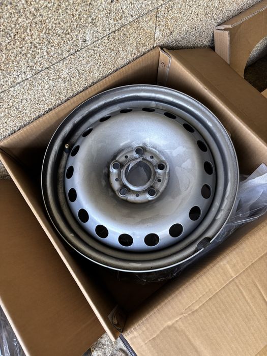 Jantes 15 renault kangoo - Desocupar