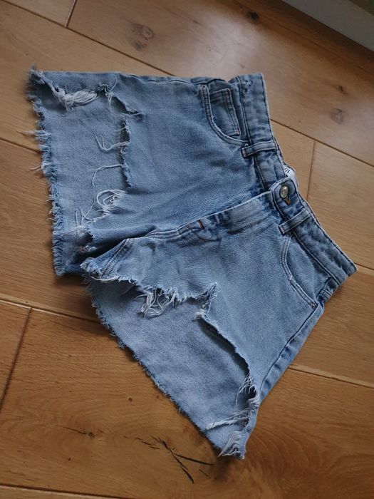 Szorty jeansowe Zara 36