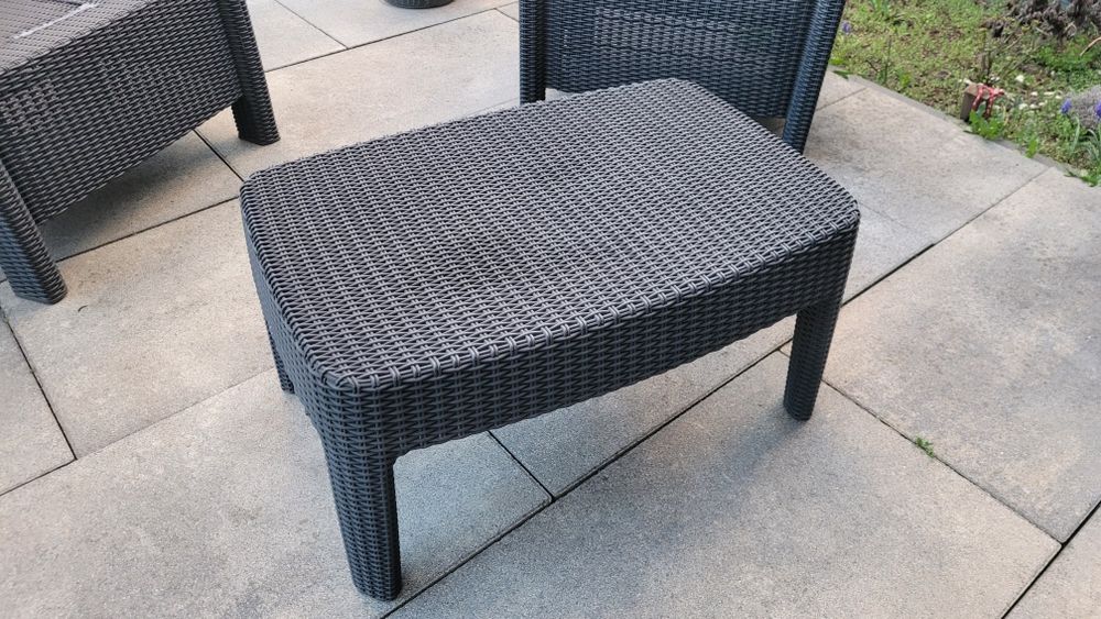 Meble ogrodowe kanapa, stolik i 2 fotele - USZKODZONE.