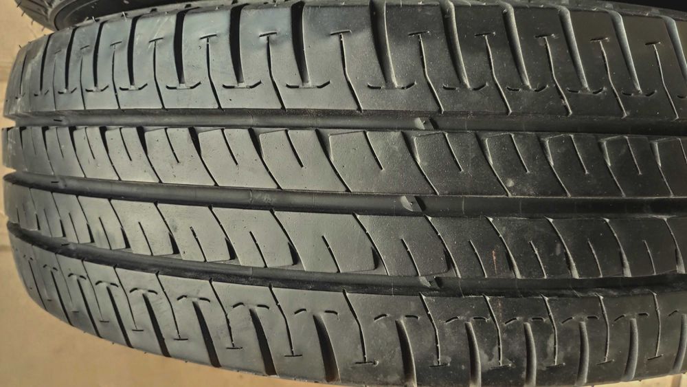 Шини 225/75R16C Michelin Agilis . Індекс максимальний 121/120