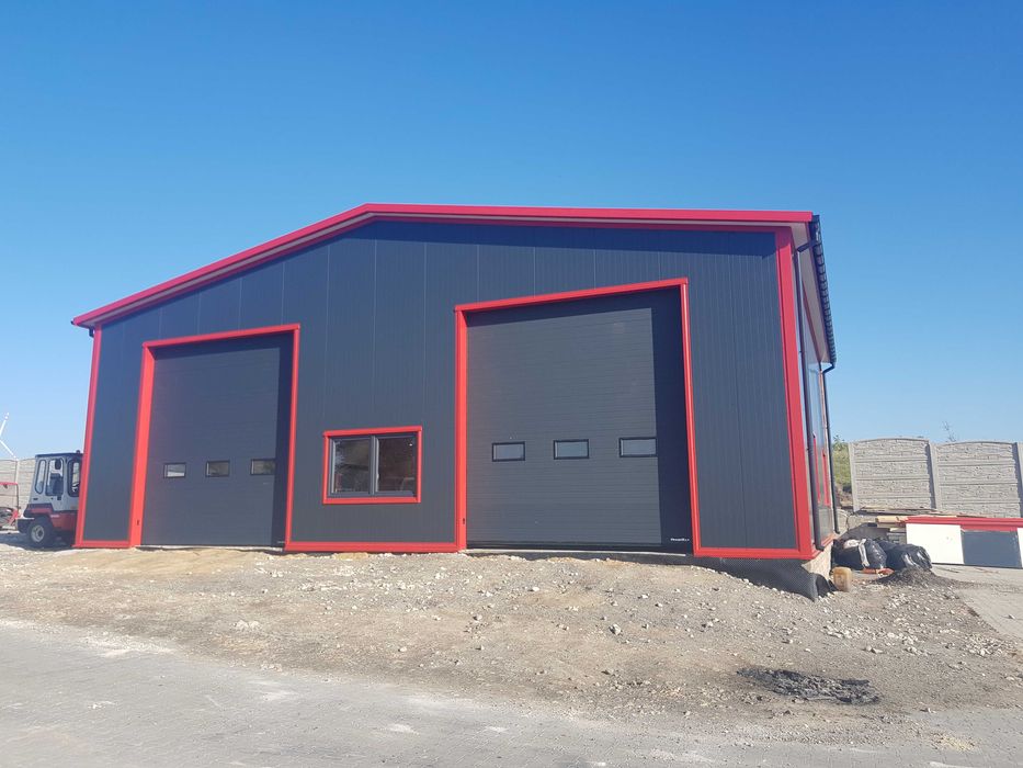 Budynek z płyty warstwowej magazyn garaż konstrukcja stalowa 12x25x4m