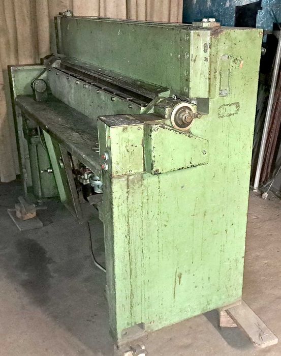 Листогиб ППГ-1250 з поворотною балкою 1250х3