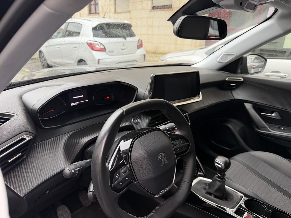 Peugeot 2008 1.5 BlueHdi ALLURE    *2022*  NACIONAL    !!!