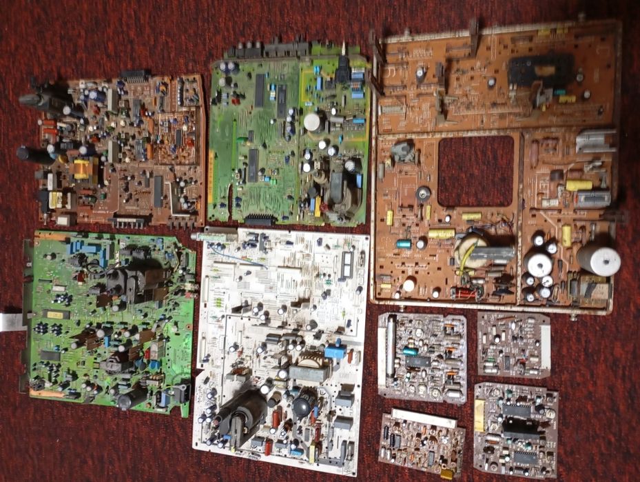 Плати з  різного обладнання