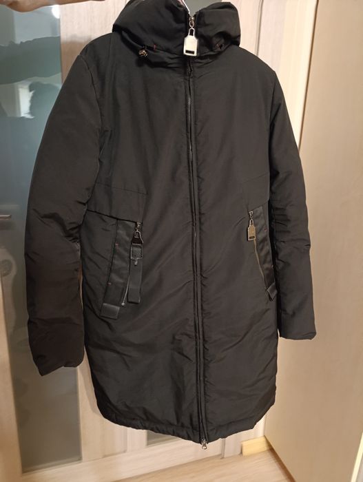 Жіноча зимова куртка 48 розміру