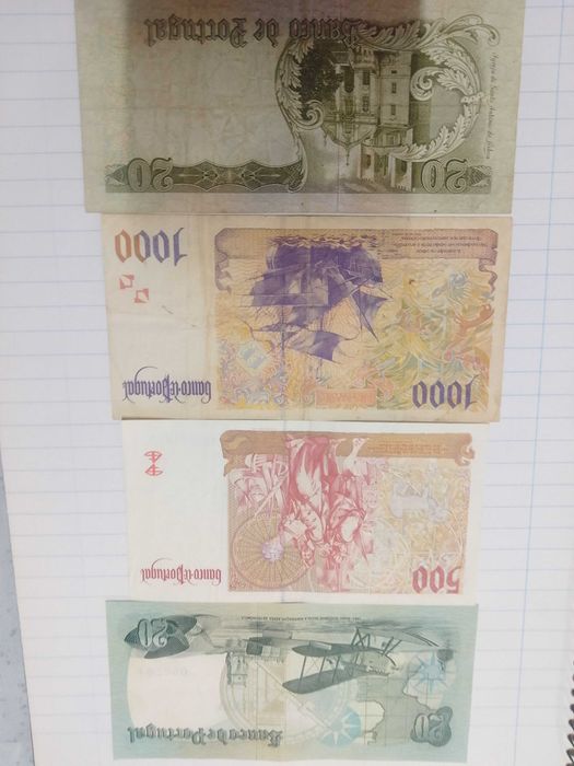 Lote de 4 notas de Portugal