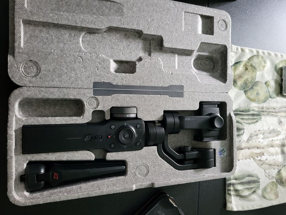 ZHIYUN SMOOTH 4 stabilizator telefonu