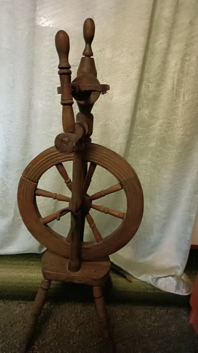 Дерев'яна прялка