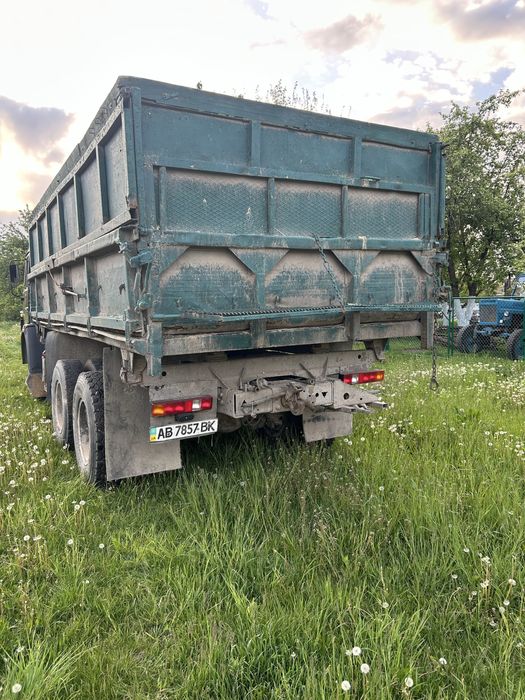 Камаз самоскид з причепом.