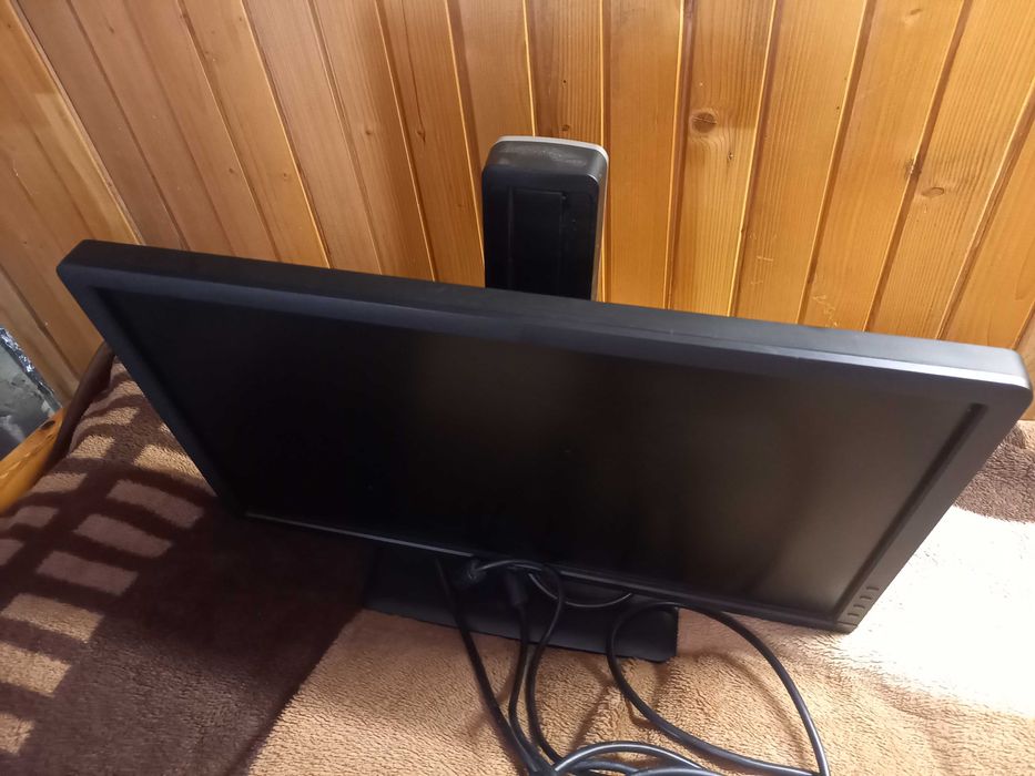Monitor DELL P2212H 22" (21.5") obrotowy regulowana wysokość kable usb