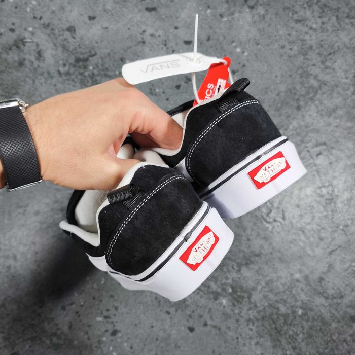 Кросівки молодіжні Vans Knu Skool чорні з білим 37-41 демісезон