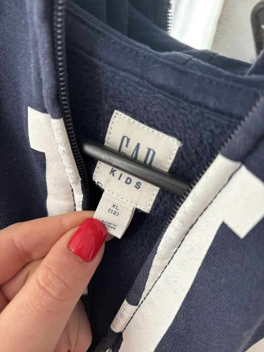 Granatowa bluza z kapturem GAP M 38