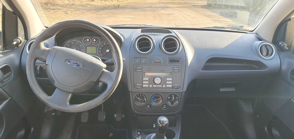 Ford Fiesta 1.3 - klimatyzacja