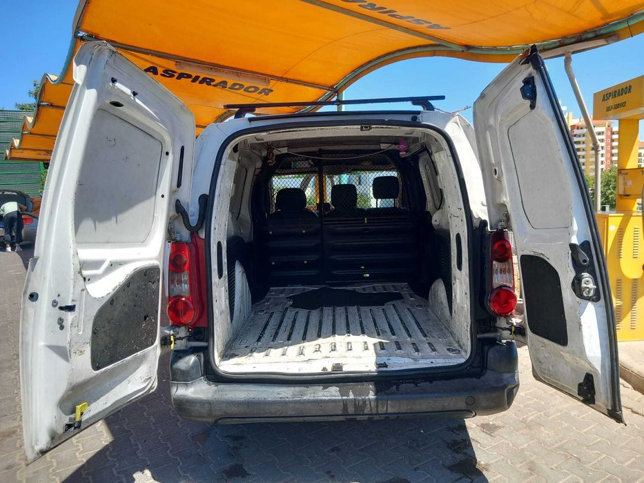 Carrinha Peugeot Partner 3 lugares Longa