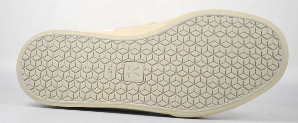 Skórzane trampki Veja Campo extra white natural suede roz. 38