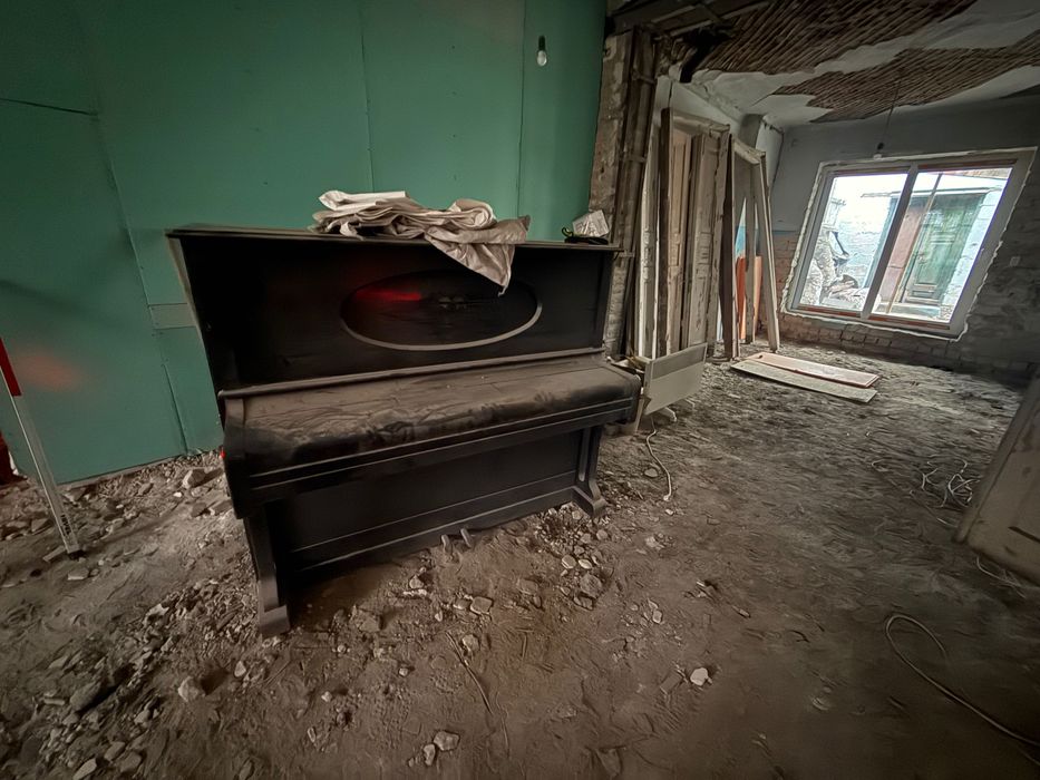 Продам пианино ( самовывоз)
