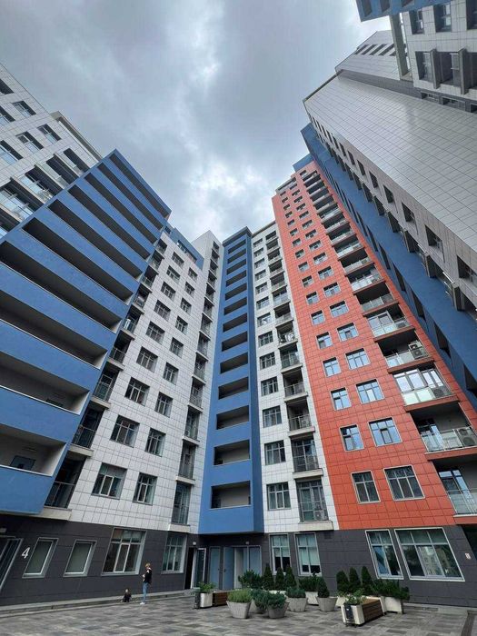 Продам квартиру в новобудові в центрі міста L