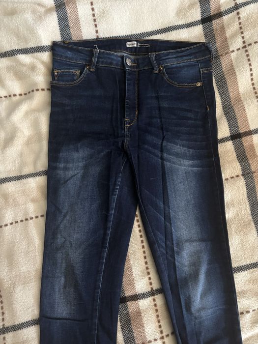 spodnie jeansowe skinny