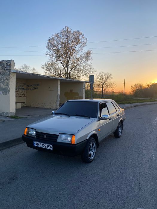Продам автомобіль Ваз 21099