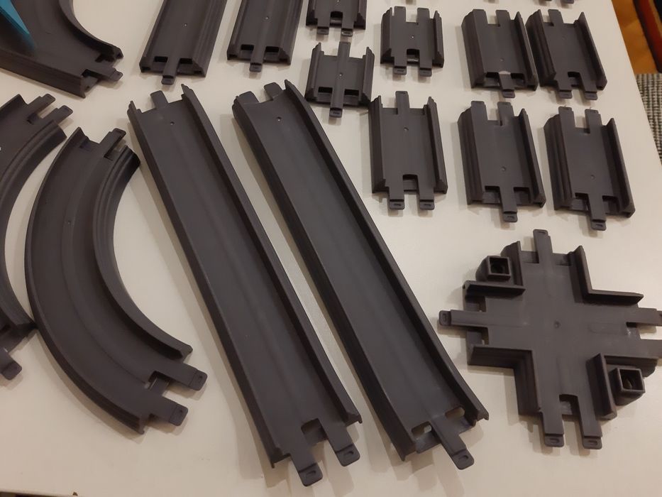 Stacyjkowo tory 24 szt. Motorised