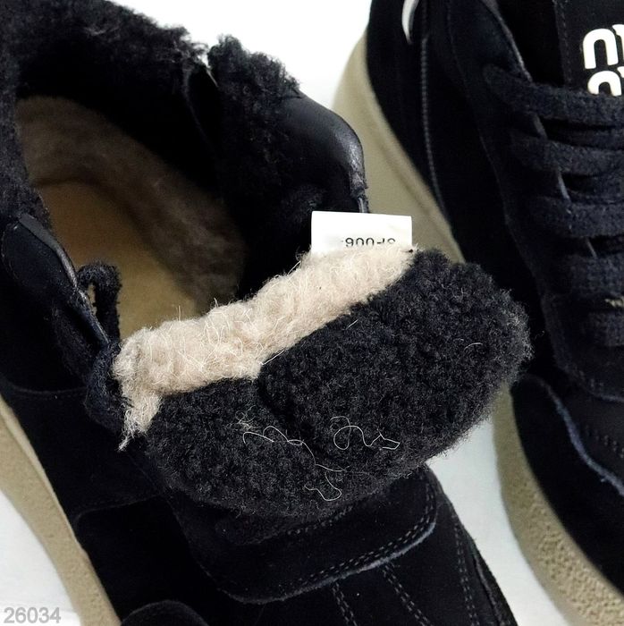 Жіночі шкіряні зимові черевики в кольорах