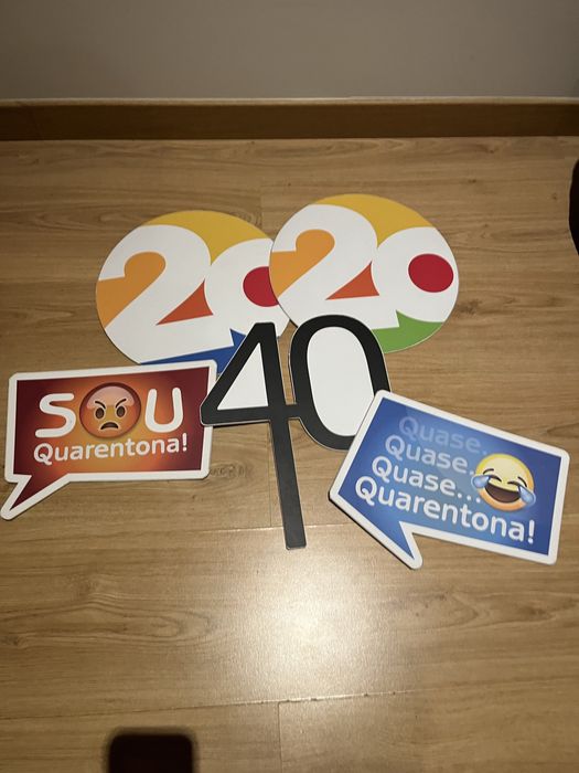 Placas de PVC para adereço de aniversario