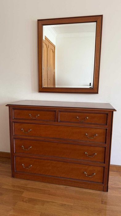 Mobília de quarto modelo "Sir" em cerejeira maciça da Interdeco
