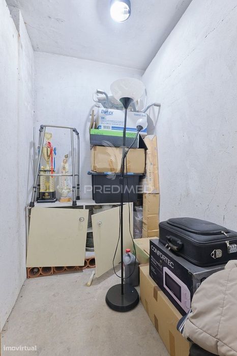 Apartamento T2 na Rua António Aleixo - Quinta do Rouxinol - Miratej...