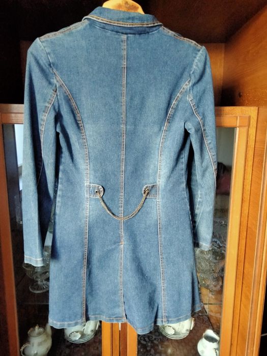 Елегантний джинсовий плащ
