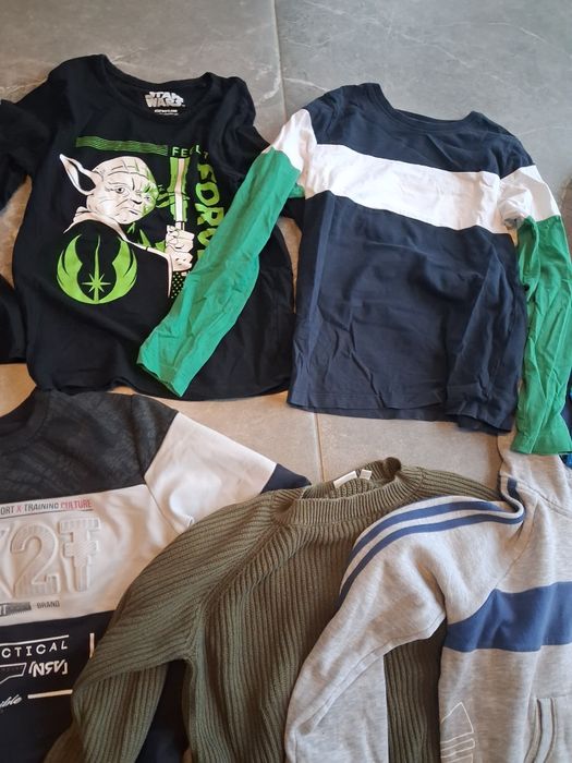 Zestaw bluz dla chłopca 140 146 bluza tshert  bluzy paka ubrań