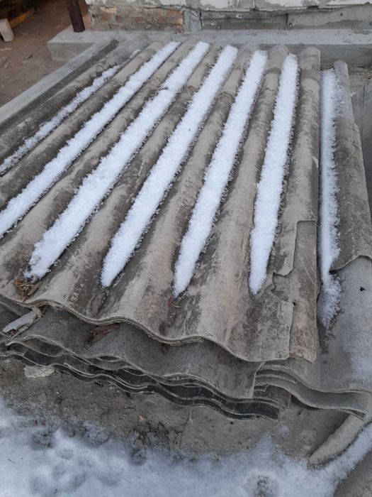 Шифер 6 - 8 хвиль.  б.в.!  б.у.! Гарно на забор!