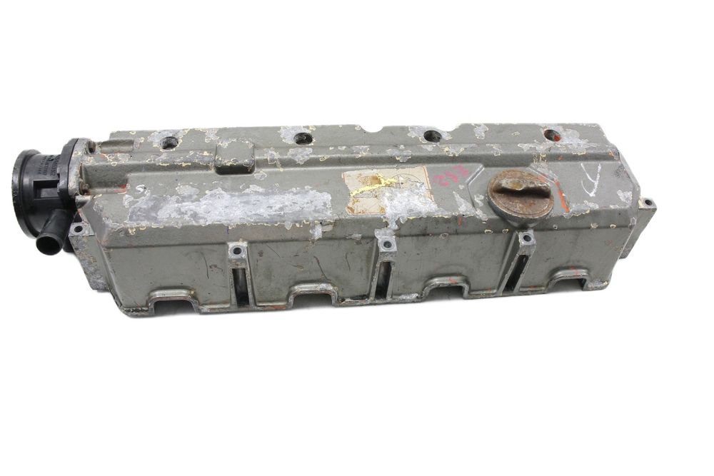 Pokrywa zaworów dekiel Deutz BF4M1013 BF4M1012 numer 04205831r silnik