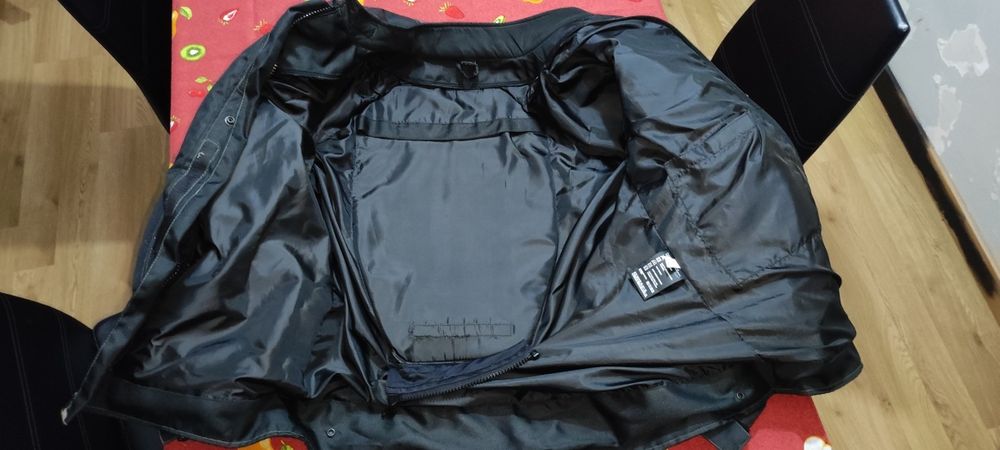 Casaco mota em tecido