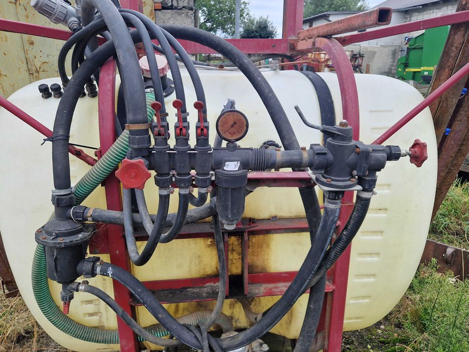 Opryskiwacz hardi 12m