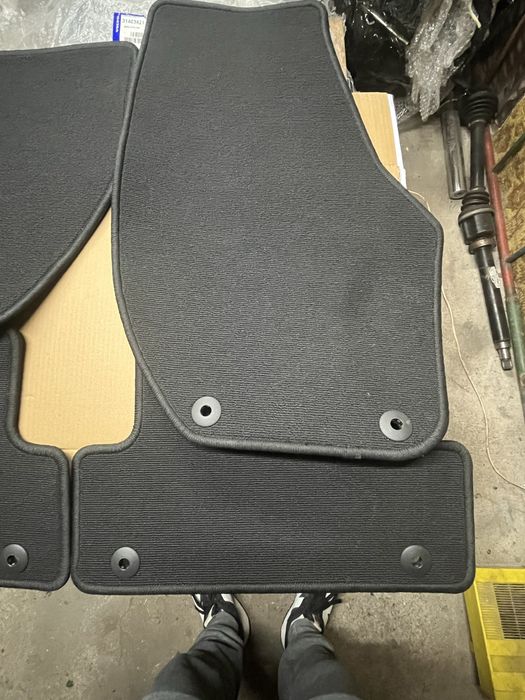 Dywaniki welurowe do volvo v40