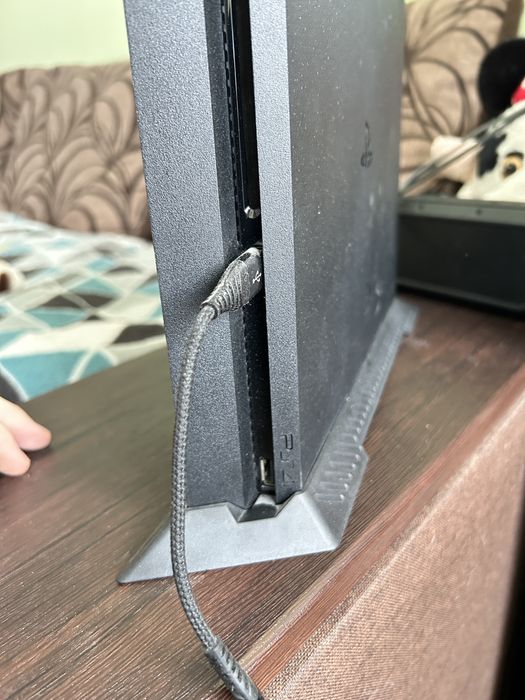 PlayStation 4 Slim 1T прошивка 9.0 особлива PS4