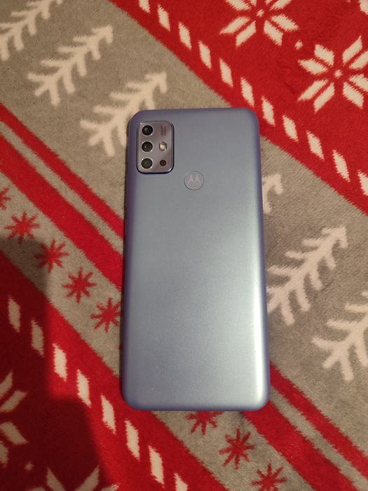 Продам телефон Motorola G20 4/64
