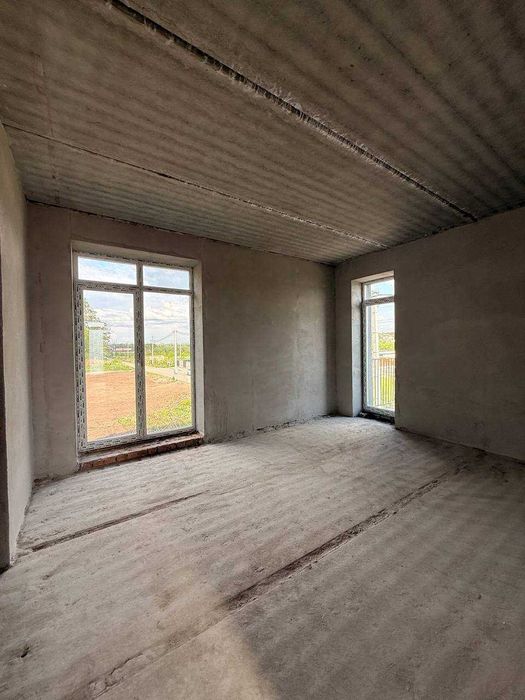 Будинок біля Царського озера. Поруч ліс. 790$/мкв. 5 соток землі.