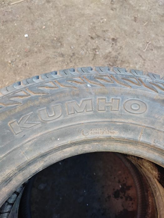 Шины 265/65/17 Kumho Road Venture Sat