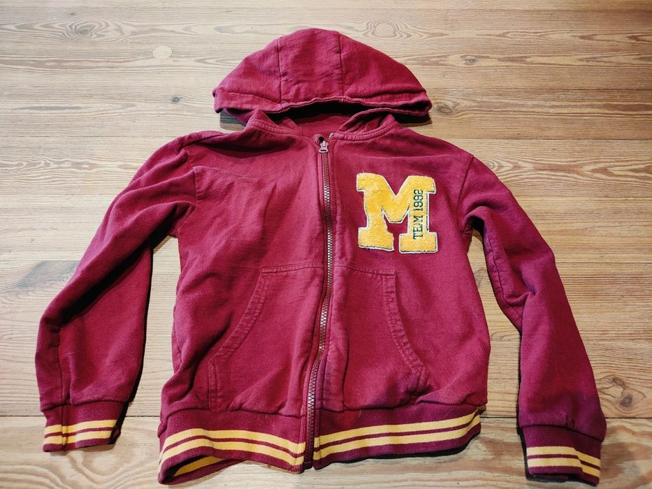 Bordowa bluza chłopięca firmy Sinsay rozm. 140