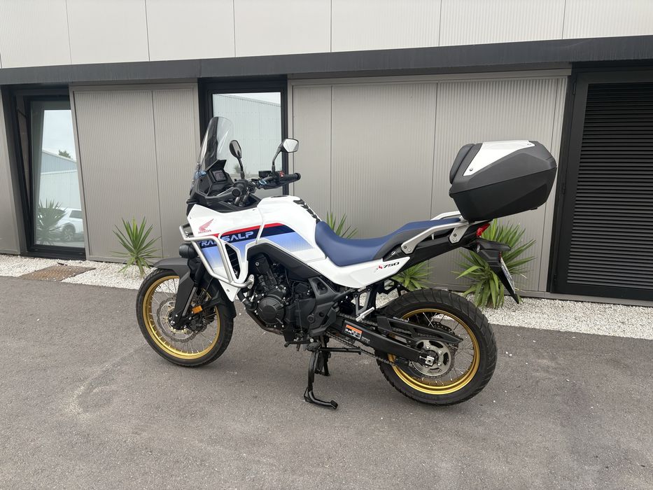Honda Transalp 750