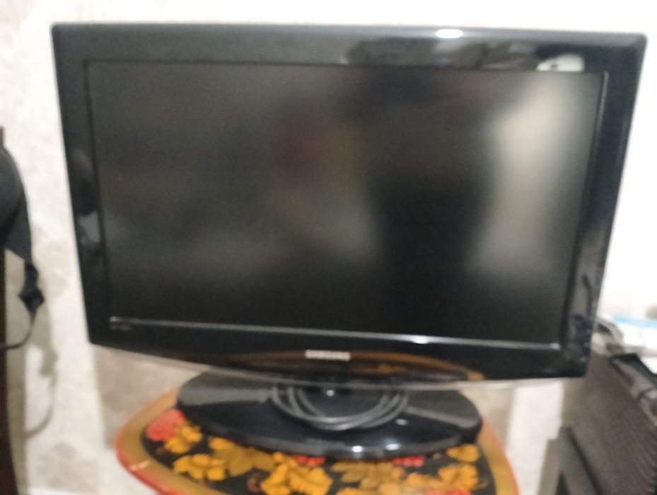 Продам телевизор Самсунг