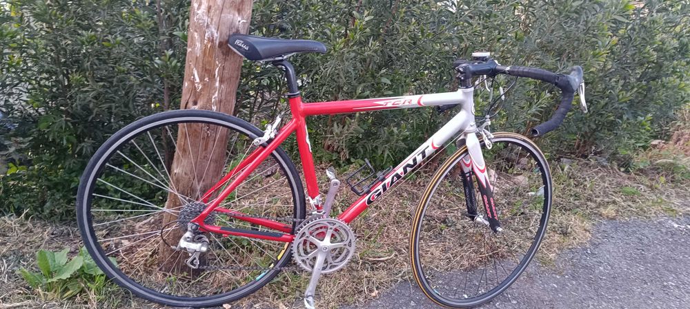 Vende-se bicicleta de estrada GIANT