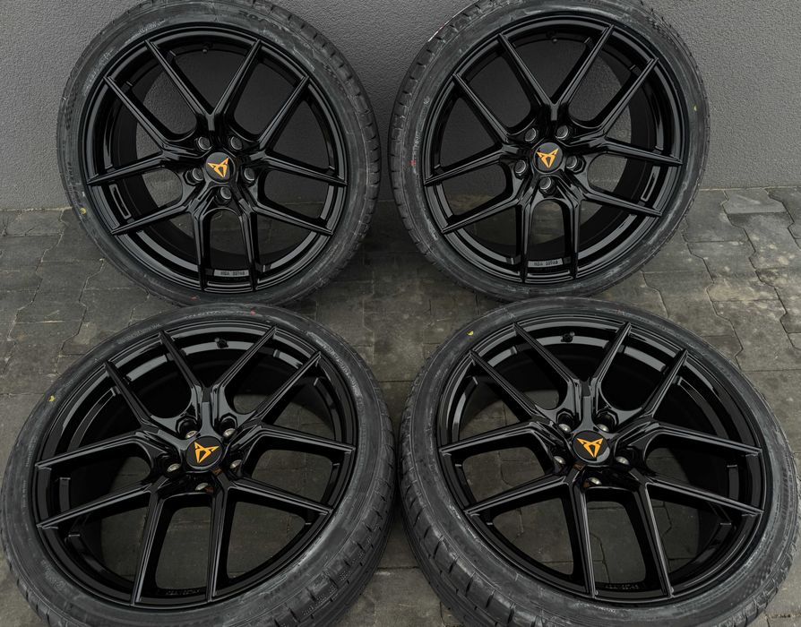 CUPRA FORMENTOR koła letnie 245/40r19 ROADX FELGI TOMASON Germany Nowe