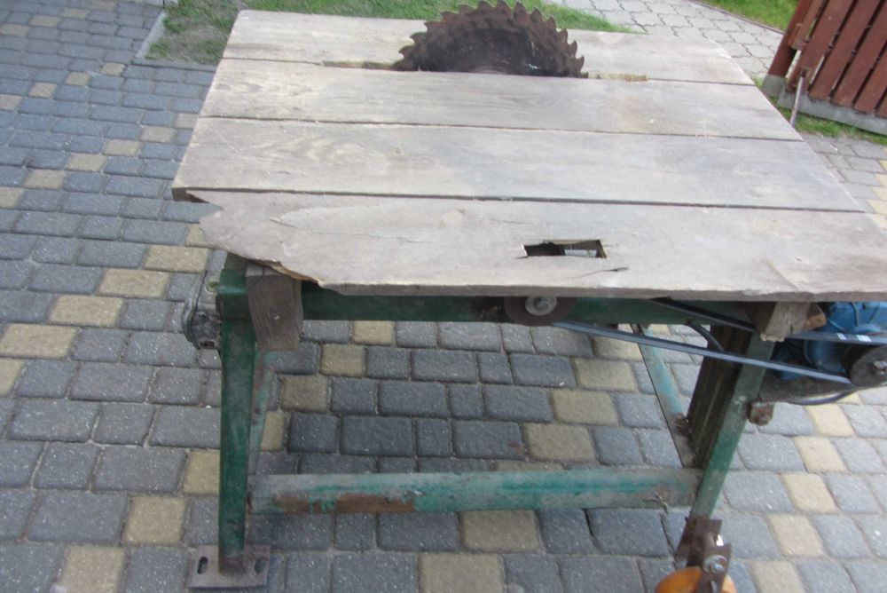 Pila do cięcia drzewa